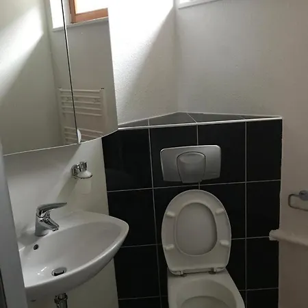 Souterrain Loft Nah Am St Leoner شقة *