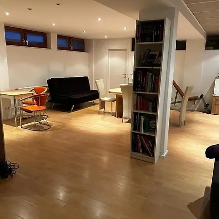 Apartmán Souterrain Loft Nah Am St Leoner
